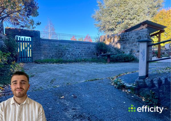 Immeuble 20 pièces - 254 m²