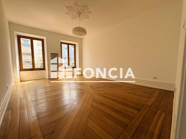 Location Appartement 4 pièces 87.91 m² - 76 RUE FAUBOURG NATIONAL Strasbourg 67000