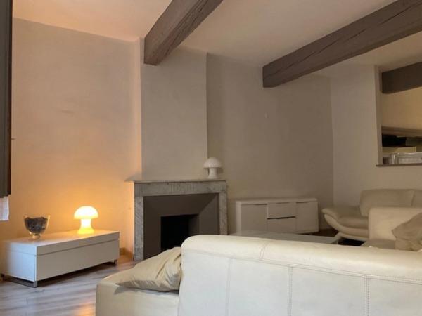 Centre ville d’Aix en Provence appartement de 64 m² T2/T3 rénové à deux pas du Palais de Justice
