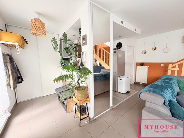 Appartement
                                                                                                                                                                                                                                                                                                                        3 pièce(s)                                                                                                                                                                                                          2 chambre(s)                                                                                                                                                                                                          65  m²