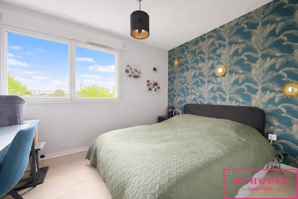 Appartement
                                                                                                                                                                                                                                                                                                                        3 pièce(s)                                                                                                                                                                                                          2 chambre(s)                                                                                                                                                                                                          65  m²