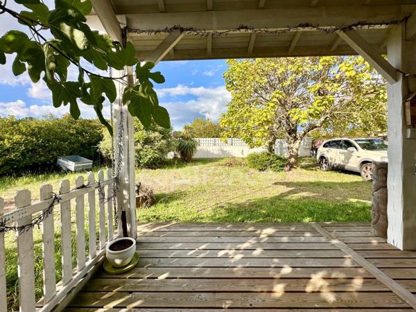 ANDERNOS LES BAINS(33)-VILLA 104m²-4 pièces avec grande mezzanine de 19m²-2 terrasses couvertes-garage.