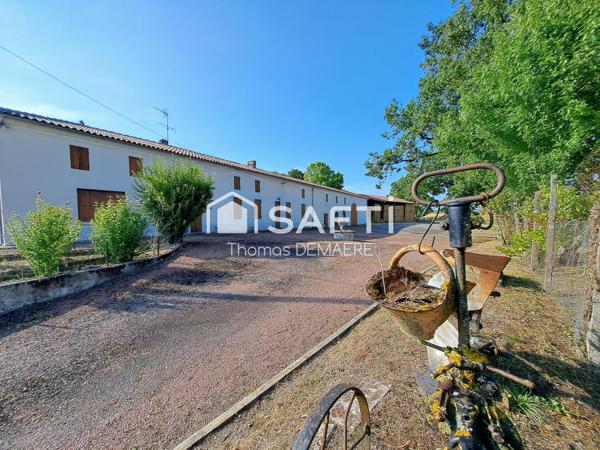 Longère charentaise, 500 m² dépendances, 7000m² de terrain