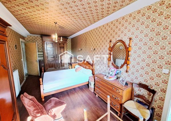 Longère charentaise, 500 m² dépendances, 7000m² de terrain