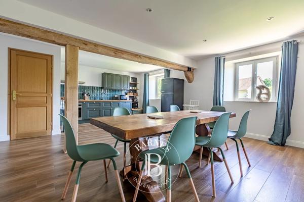 Senlis, Propriété 5 Chambres -  405 m² à vendre