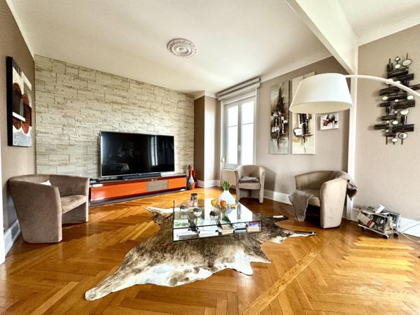 Pfastatt (68120) PFASTATT - APPARTEMENT D’EXCEPTION DANS UNE MAISON DE MAÎTRE