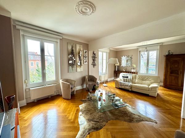 Pfastatt (68120) PFASTATT - APPARTEMENT D’EXCEPTION DANS UNE MAISON DE MAÎTRE