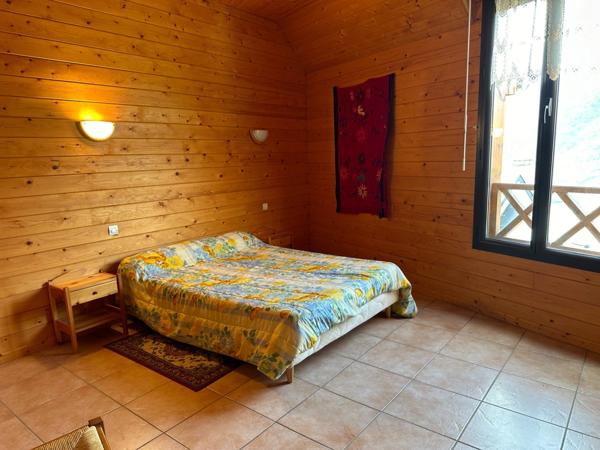 Chalet meublé 12 couchages à 5 minutes de Saint Lary Soulan (65) + T2 aménageable