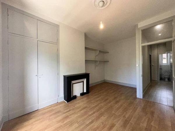 Appartement 4 pièces                                        - 38000 Grenoble Réf : 3985