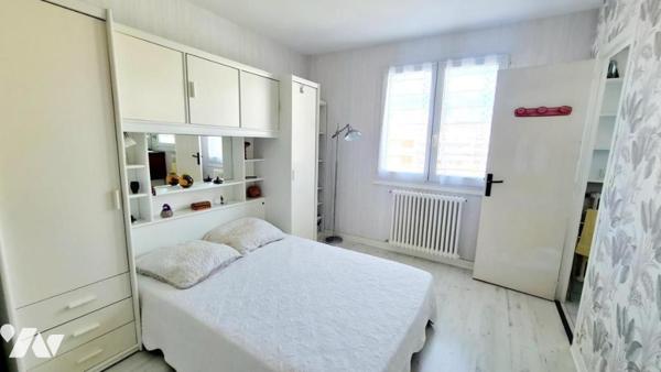 A VENDRE - Saint-Nazaire Appartement T4 Rue Georges Sand avec Balcon Cave et Garage fermé.