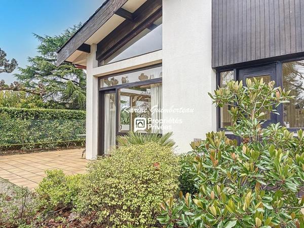 Libourne - Maison d'architecte 213 m² avec grand jardin