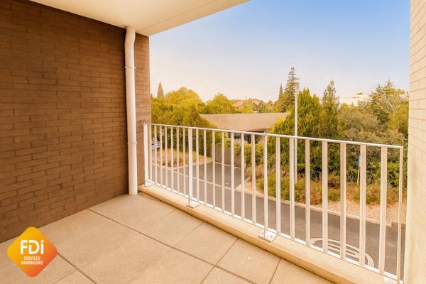 Centre-village - T 2 - 40.73 m2- parking privatif