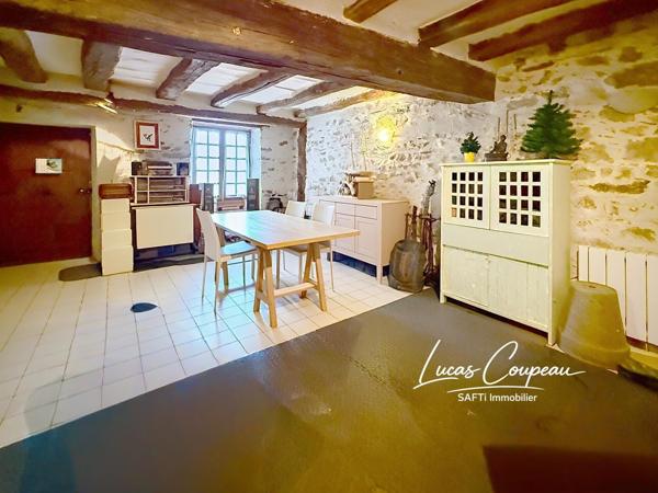 Une maison avec du cachet à quelques minutes du bourg