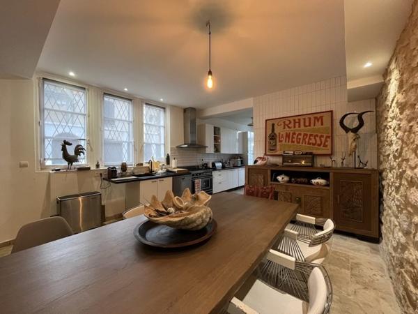 Maison à vendre |  Condom |  7 pièces | 330 m²