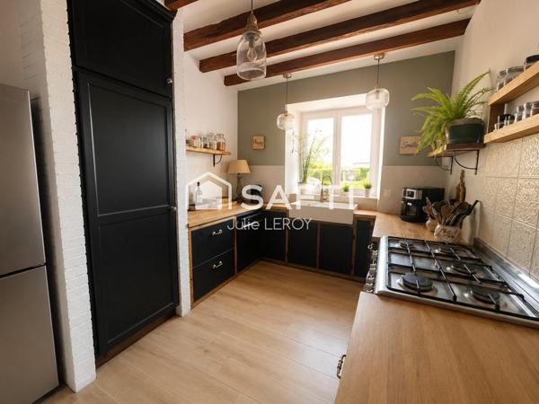 LONGERE FAMILIALE -72540 LOUE