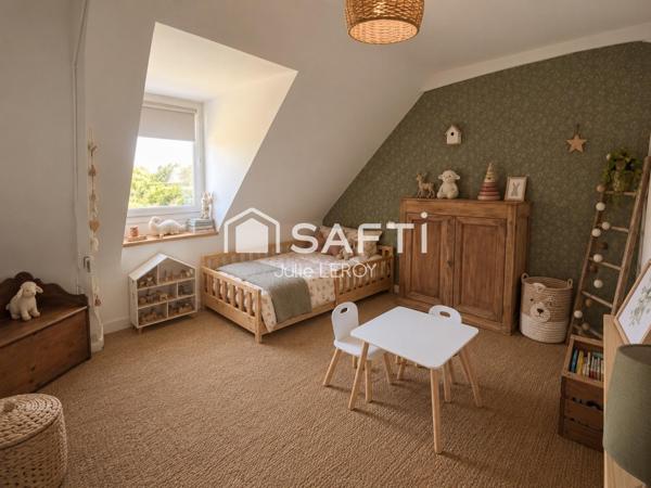 LONGERE FAMILIALE -72540 LOUE