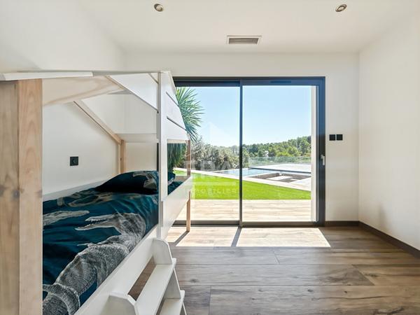 Villa contemporaine d'exception Nîmes 30000