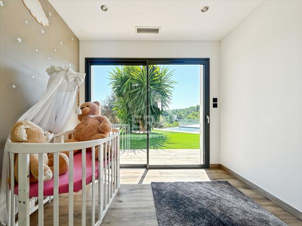 Villa contemporaine d'exception Nîmes 30000