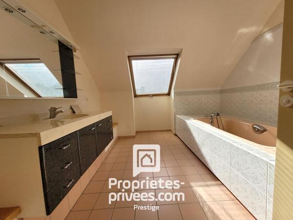 29170 FOUESNANT  CENTRE - Demeure familiale 5 chambres