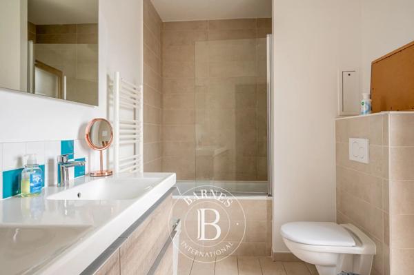 Courbevoie, Appartement 4 Chambres -  135 m² à vendre