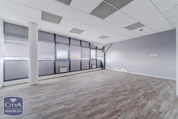 Local professionnel à vendre 77m² Tours (37000)