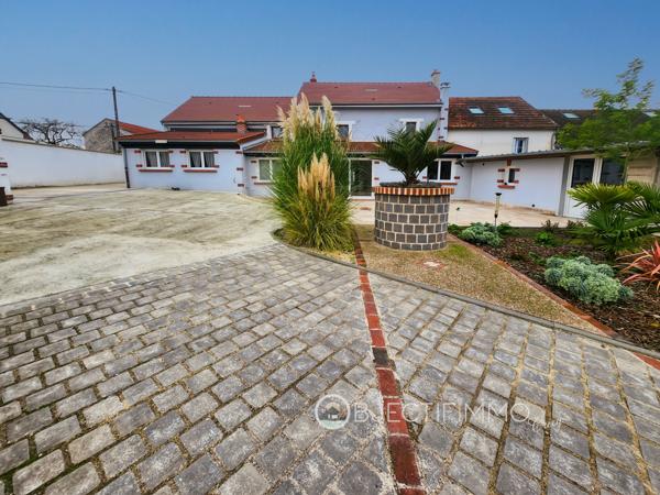 Crécy-la-Chapelle (77580) Maison spacieuse 250m²