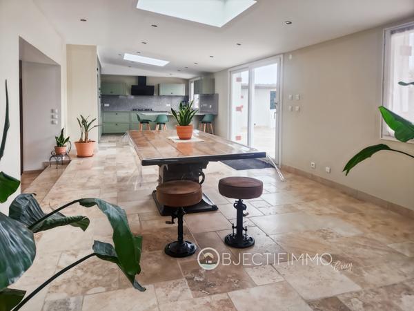 Crécy-la-Chapelle (77580) Maison spacieuse 250m²