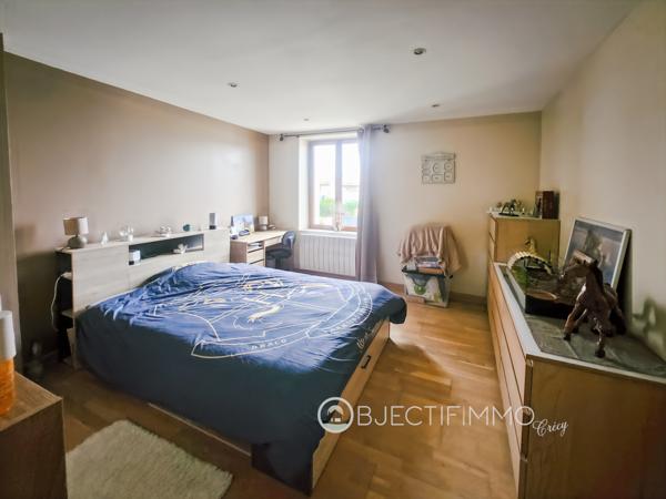 Crécy-la-Chapelle (77580) Maison spacieuse 250m²