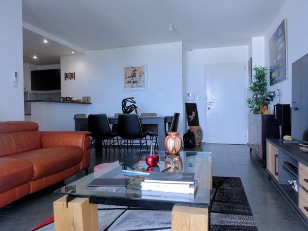 TROP TARD DÉJÀ VENDU PAR IDIMMO : Ste Clotilde proximité Clinique, joli T3 de 64m² avec vue mer ! Saint-Denis (97490)