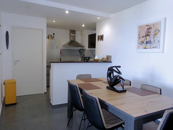 TROP TARD DÉJÀ VENDU PAR IDIMMO : Ste Clotilde proximité Clinique, joli T3 de 64m² avec vue mer ! Saint-Denis (97490)