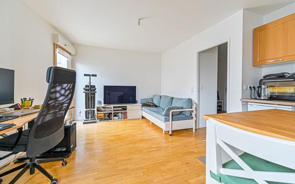 Appartement à vendre    1 pièce • 33,80 m2 Les Lilas