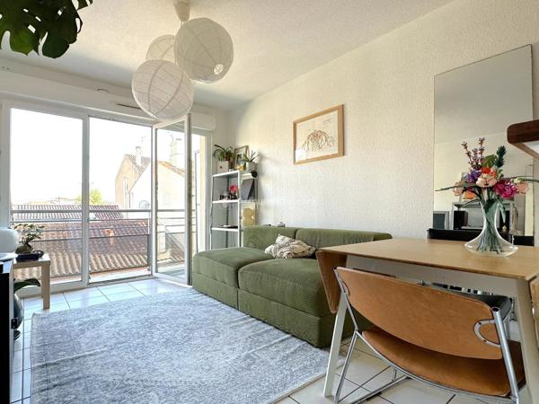 Location                                                      Appartement
                        
                     3 pièces                      50 m2                     à Albi