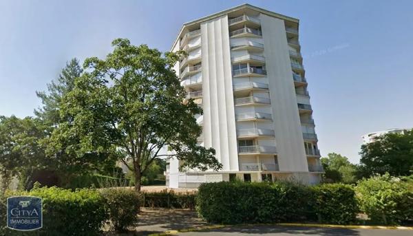 Appartement à louer 3 pièces 60.8m² Chambray-lès-Tours (37170)