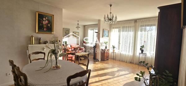 T4 avec Ascenseur Garage Grand Balcon et Cave