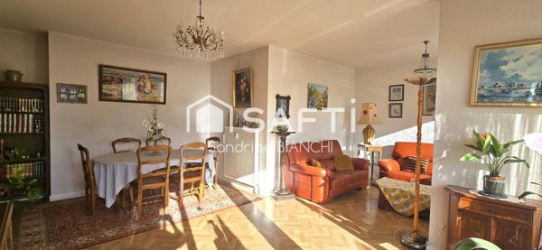 T4 avec Ascenseur Garage Grand Balcon et Cave