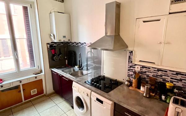 Appartement à vendre    3 pièces • 61,98 m2 Villeurbanne