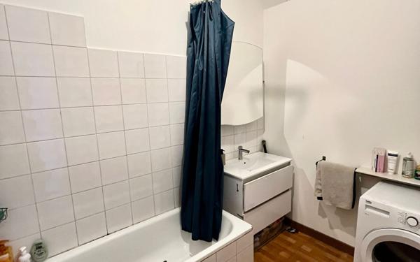 Appartement à vendre    3 pièces • 61,98 m2 Villeurbanne