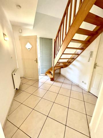 Maison
                                                                                                                                                                                                                                                                                                                        5 pièce(s)                                                                                                                                                                                                          4 chambre(s)                                                                                                                                                                                                          129  m²