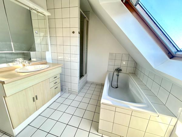 Maison
                                                                                                                                                                                                                                                                                                                        5 pièce(s)                                                                                                                                                                                                          4 chambre(s)                                                                                                                                                                                                          129  m²