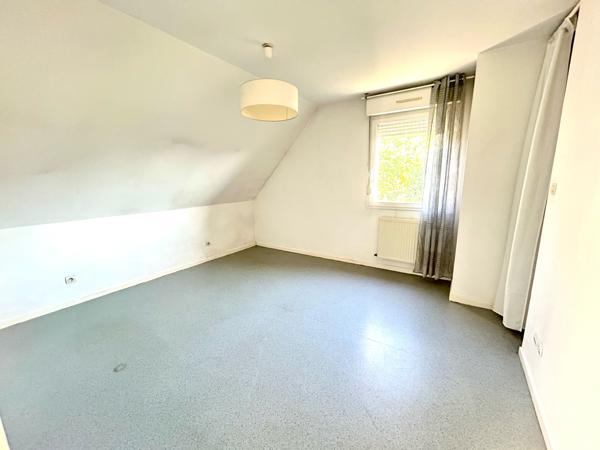 Maison
                                                                                                                                                                                                                                                                                                                        5 pièce(s)                                                                                                                                                                                                          4 chambre(s)                                                                                                                                                                                                          129  m²