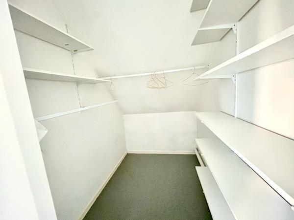 Maison
                                                                                                                                                                                                                                                                                                                        5 pièce(s)                                                                                                                                                                                                          4 chambre(s)                                                                                                                                                                                                          129  m²