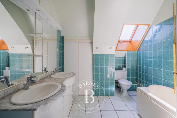 Le Pont-de-Beauvoisin, Propriété 6 Chambres -  449 m² à vendre