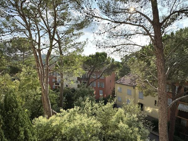 A VENDRE - 4 PIECES - MOUGINS-LE-HAUT