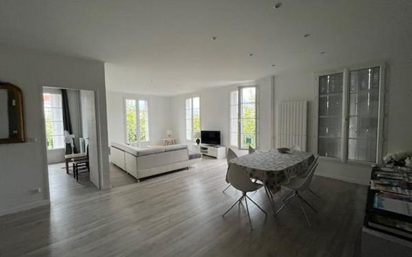 Appartement à louer    3 pièces •  Royan