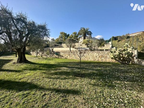 CHATEAUNEUF DE GRASSE - BELLE VILLA DE 100M² AVEC VUE MER