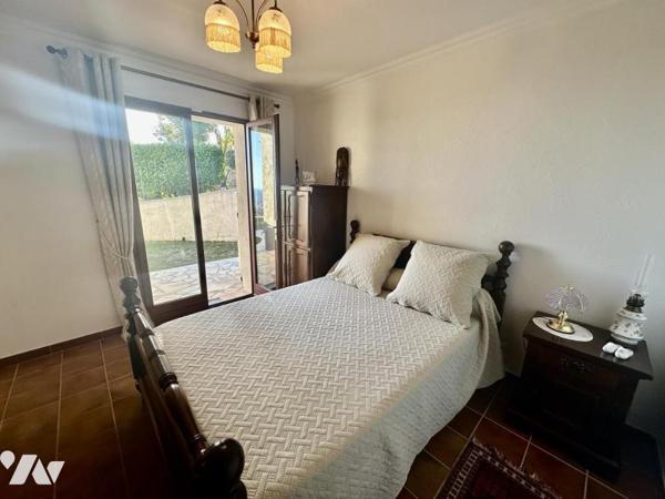 CHATEAUNEUF DE GRASSE - BELLE VILLA DE 100M² AVEC VUE MER