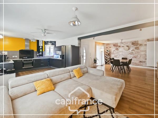 Maison en pierre pleine de charme 170 m², 4 chambres, un bureau, jardin clos, commodités et bus à pied