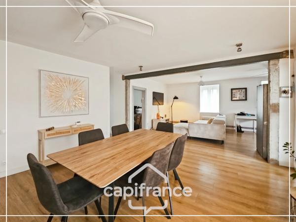 Maison en pierre pleine de charme 170 m², 4 chambres, un bureau, jardin clos, commodités et bus à pied