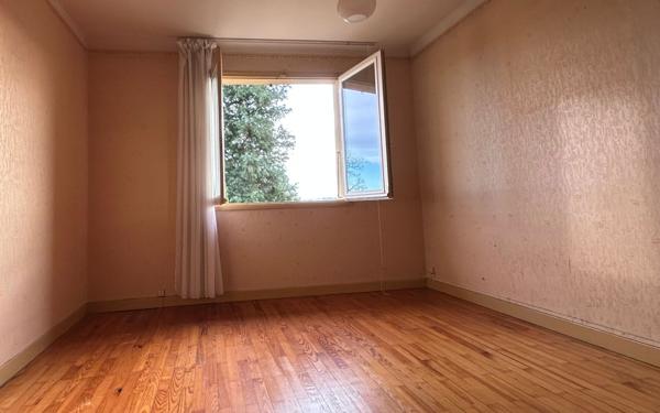 Maison à vendre    4 pièces • 80,18 m2 Sainte-Foy-lès-Lyon