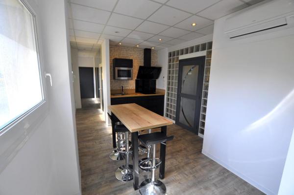 Local Commercial ou professionnel avec bureaux de 120 m²